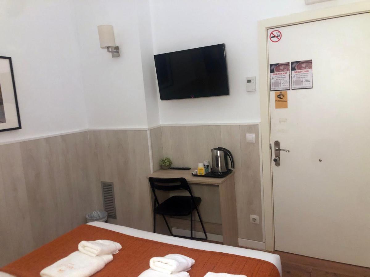 Hostal Live Natura Barcelona (Adults Only) Extérieur photo