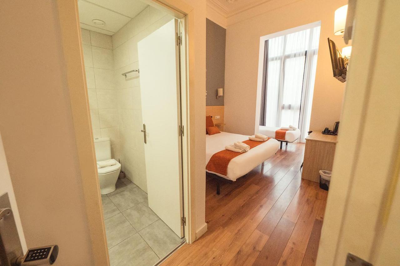 Hostal Live Natura Barcelona (Adults Only) Extérieur photo