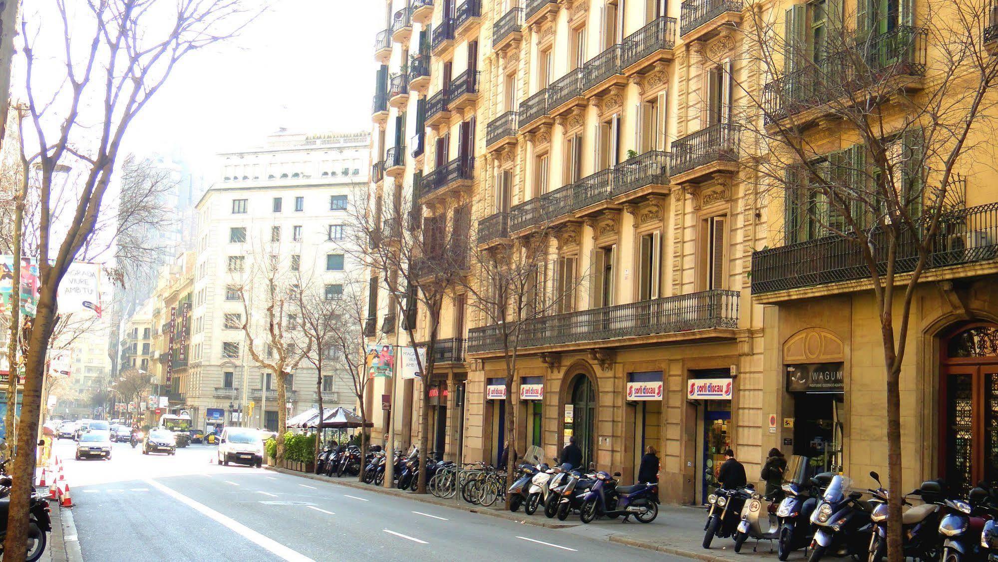 Hostal Live Natura Barcelona (Adults Only) Extérieur photo